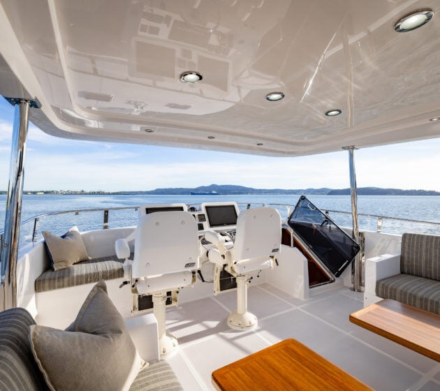 Offshore Yachts flybridge lounge